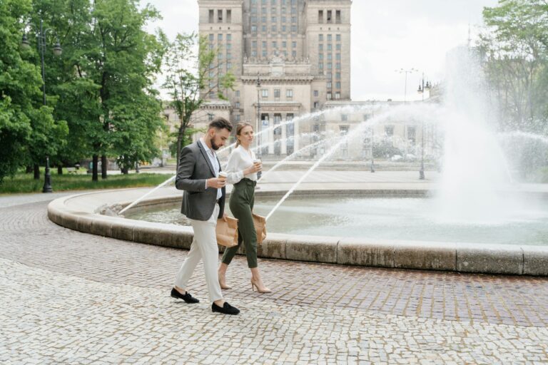 Miejsca na spacer w Warszawie w słoneczny dzień